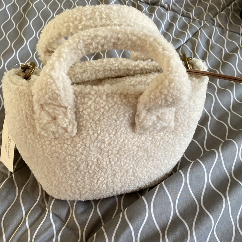 Teddy Small Tote Bag White Cream Sherpa crossbody NEW - Picture 2 of 4